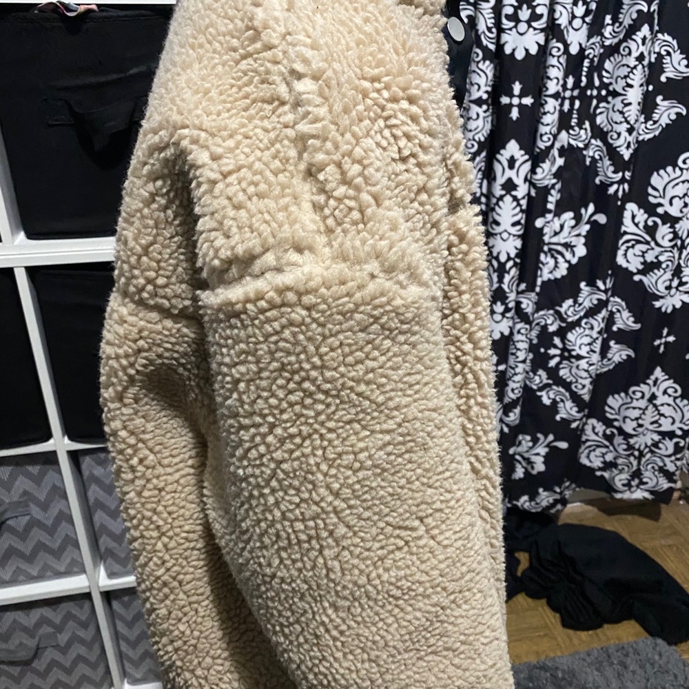 Sherpa button down jacket - Picture 2 of 4